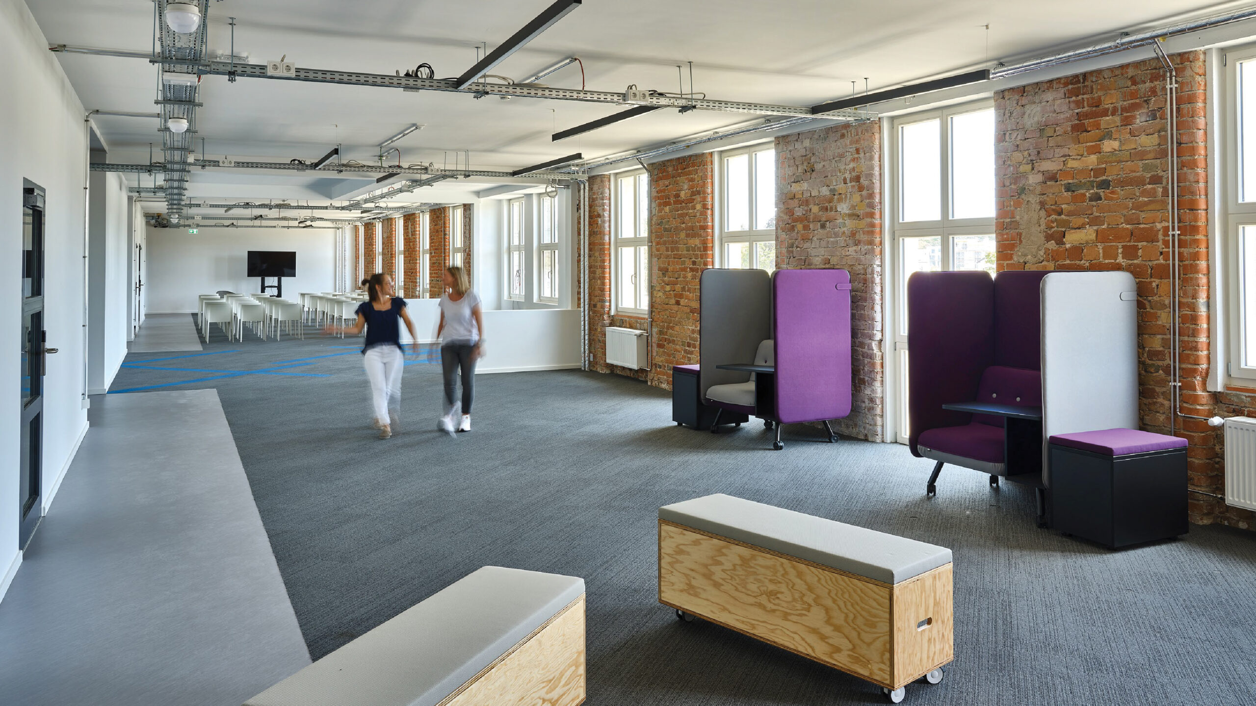 Event Location. Virtual Lounge.